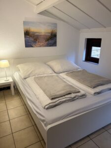 Schlafzimmer unten